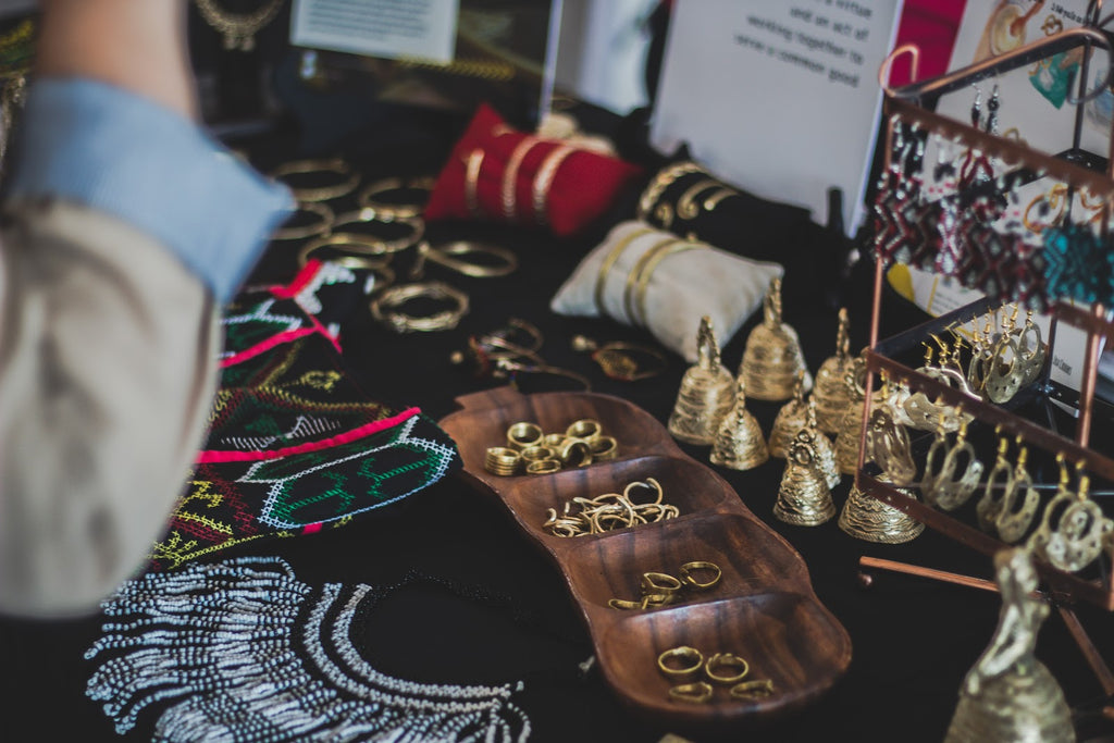 5 Interesting Ways to Store, Organize and Display Your Jewelry
